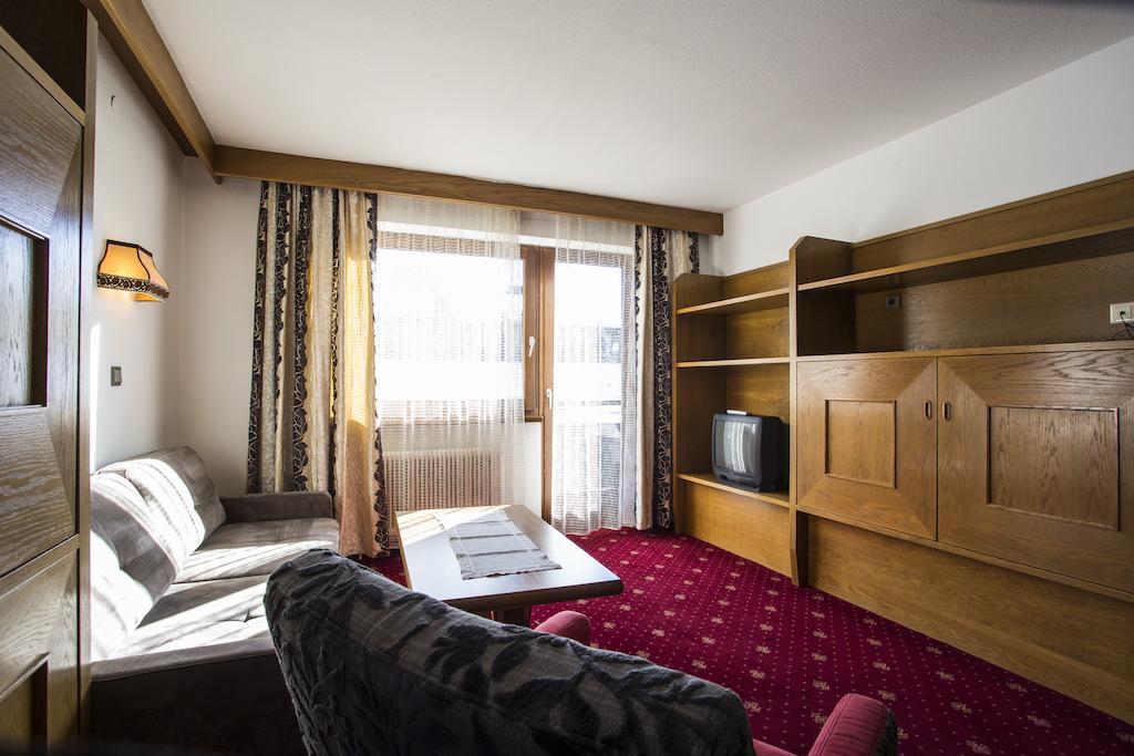 Appartementhaus Solstein Seefeld in Tirol Zimmer foto