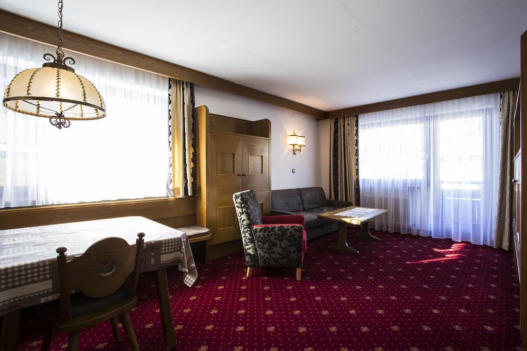 Appartementhaus Solstein Seefeld in Tirol Zimmer foto